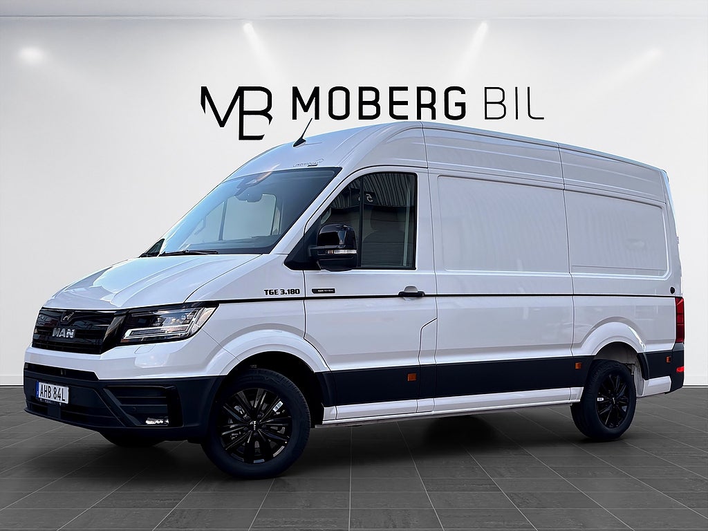MAN TGE 3.0t 2.0 TDI 177hk L3H3 Black Lion Pack *omgående leverans*