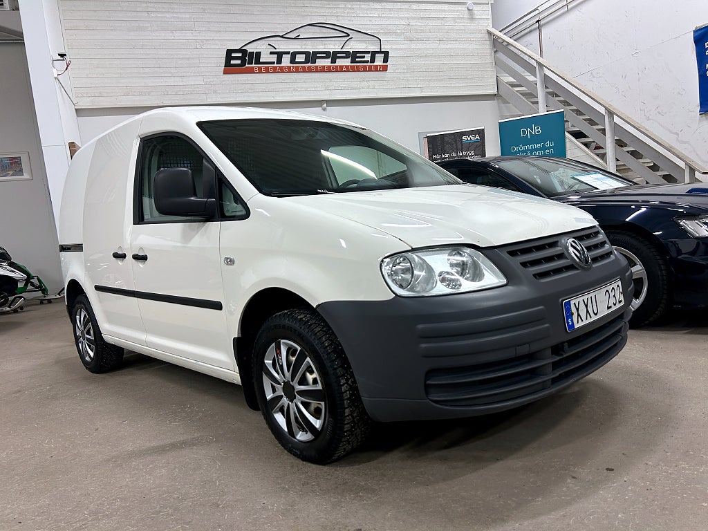 Volkswagen Caddy Skåpbil 1.4 Bensin Motorvärmare / Stor service + Ny Kamrem