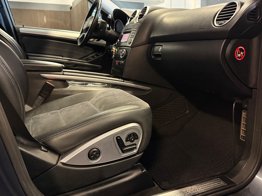 Mercedes-Benz ML 2010 - miniatyr 25