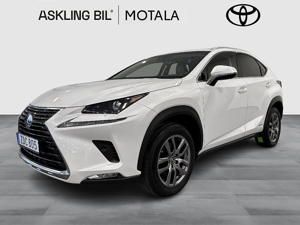 Lexus NX 300h AWD 2.5 AWD E-CVT Executive