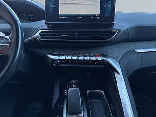 Peugeot 3008 HYBRID4 Allure SoV-Däck/Kamera/360/Psensorer/Navigation – bild 11
