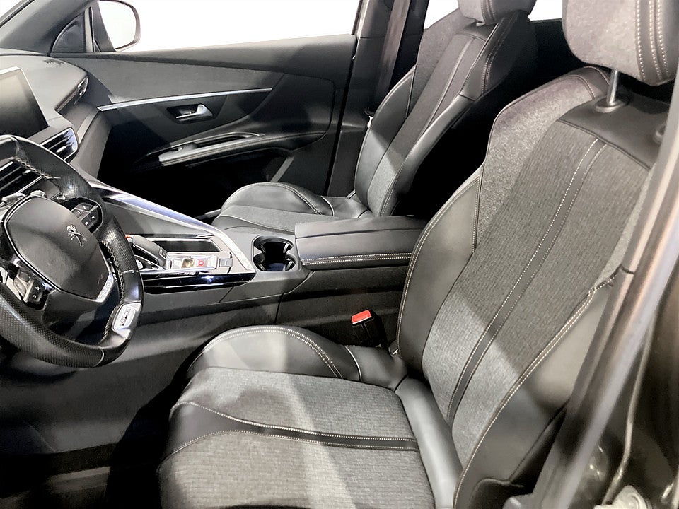 Bild på Peugeot 5008 GT-Line 1.6 PT 165hk Aut 7-SITS PANO DRAG