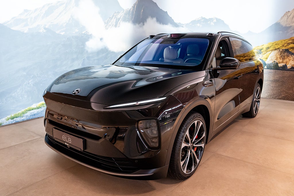 NIO EL8 100 kWh/AWD/653HK/6-Sits/Autopilot/Pano/360°