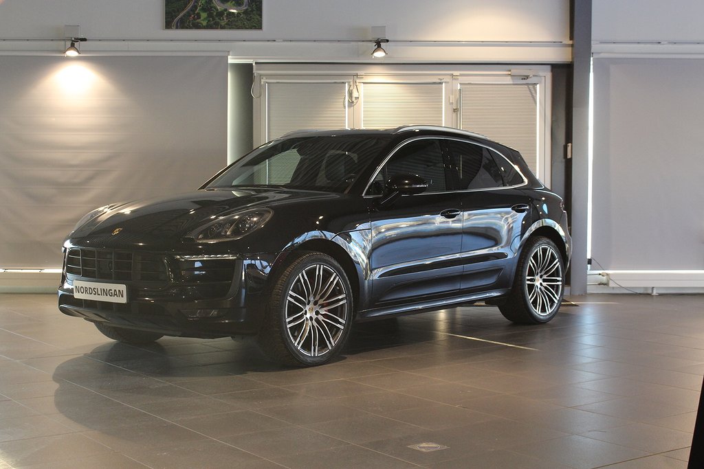 Porsche Macan Turbo 400hk / Sport Chrono / Värmare / Luft