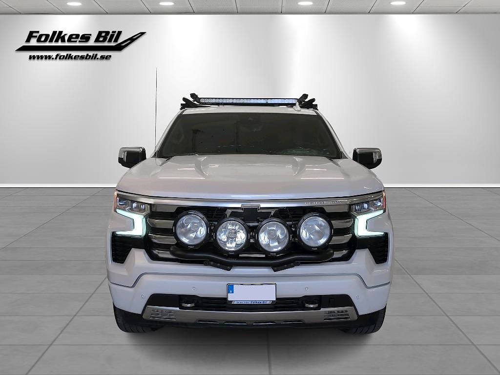 Chevrolet Silverado 1500 High Country 3.0 Duramax diesel 281 hk LÅNGFLAK