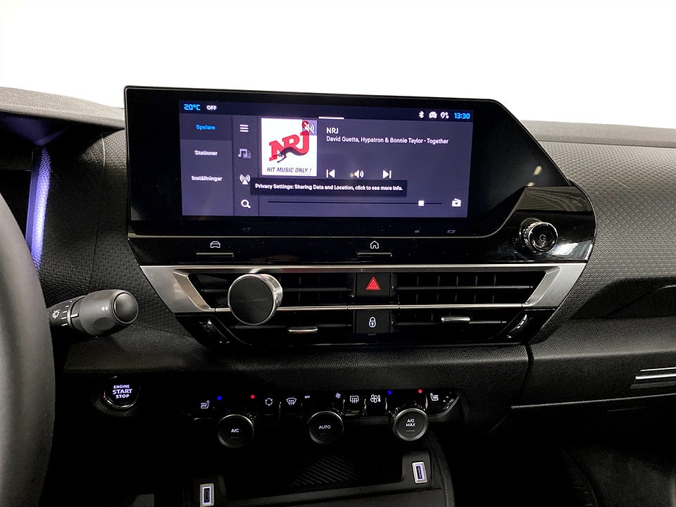 Bild på Citroën C4 X Shine 1.2 PT 130hk Aut - B-KAMERA, CARPLAY