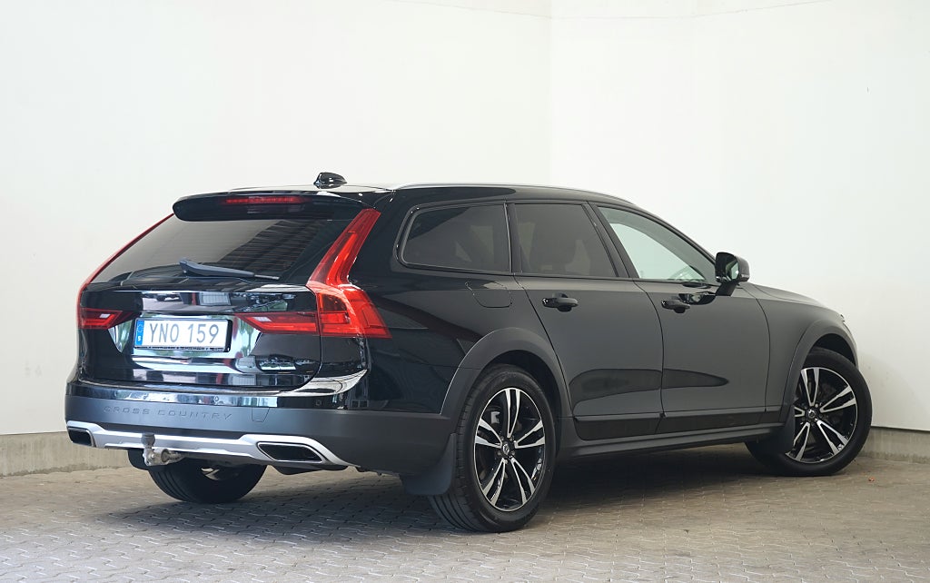 Volvo V90 Cross Country D4 AWD Geartronic Pro Dragkrok Navi 190hk