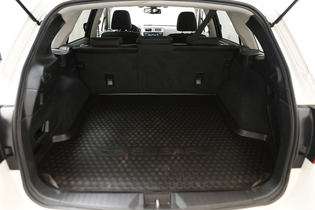 Subaru Outback 2,0D 150hk Base AWD Motorv Drag Extraljus 2017