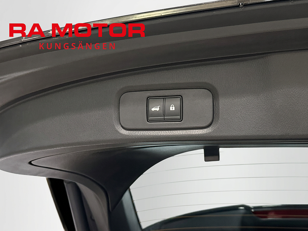 Nissan Qashqai 1.3 DIG-T 158hk N-Connecta | Drag | HUD | 360º | Moms | 2025