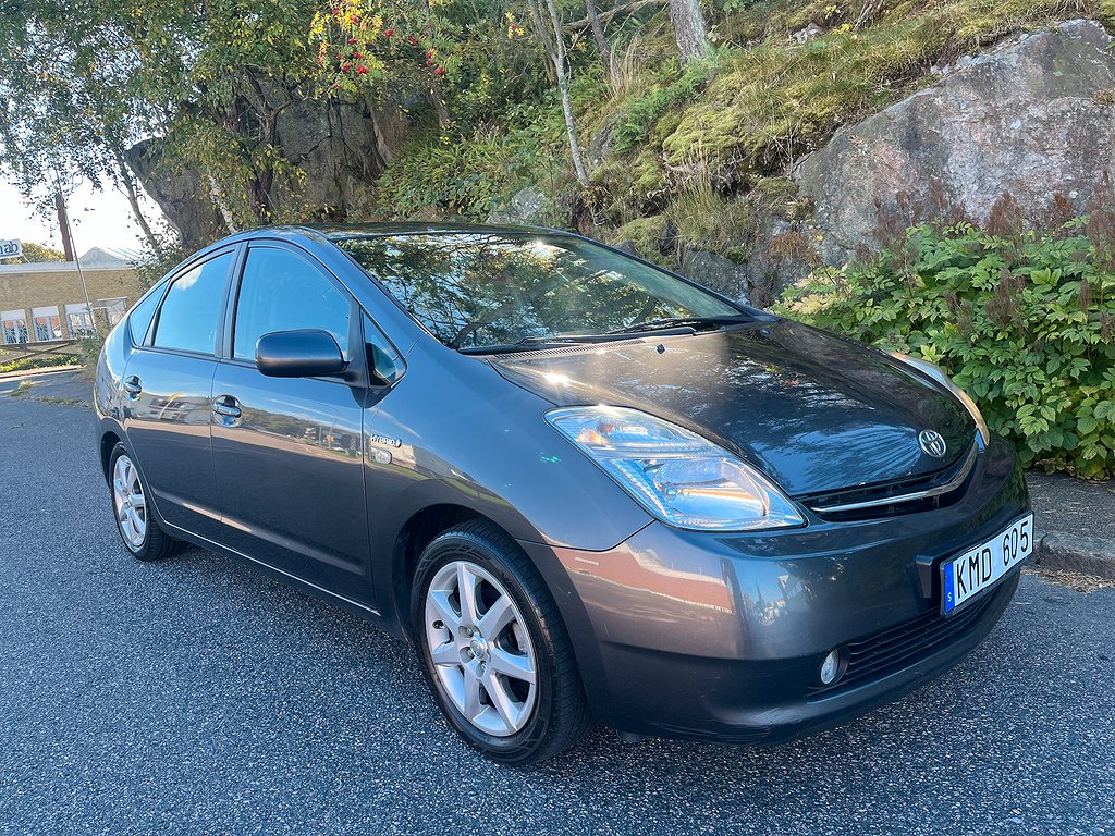 Toyota Prius 1.5 VVT-i + 3CM CVT  0%Ränta