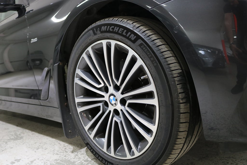 BMW 520d 2018 - miniatyr 3