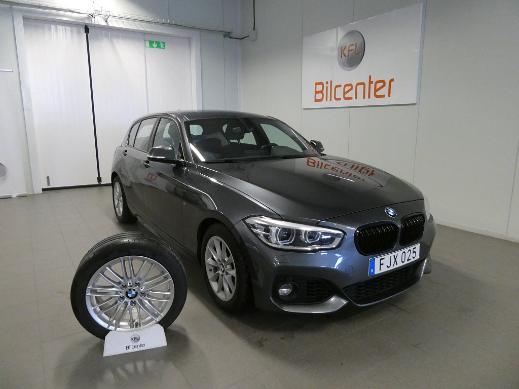 BMW 118I 5-dörrars *KAMPANJ* M Sport-PDC-V-Däck ingår Euro 6
