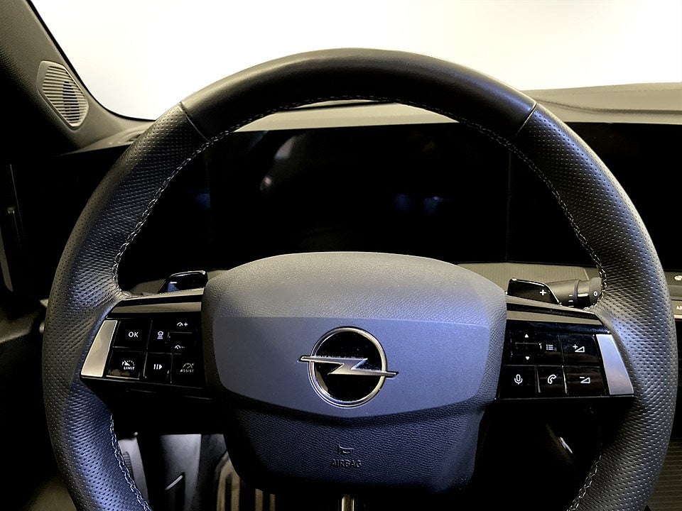 Bild på Opel Astra GS 1.2 Turbo 130hk Aut - 360-KAMERA, CARPLAY