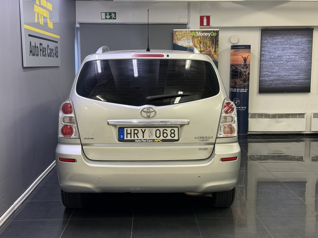 Toyota Corolla Verso 2.2 D-4D 2008, kuva 4/10