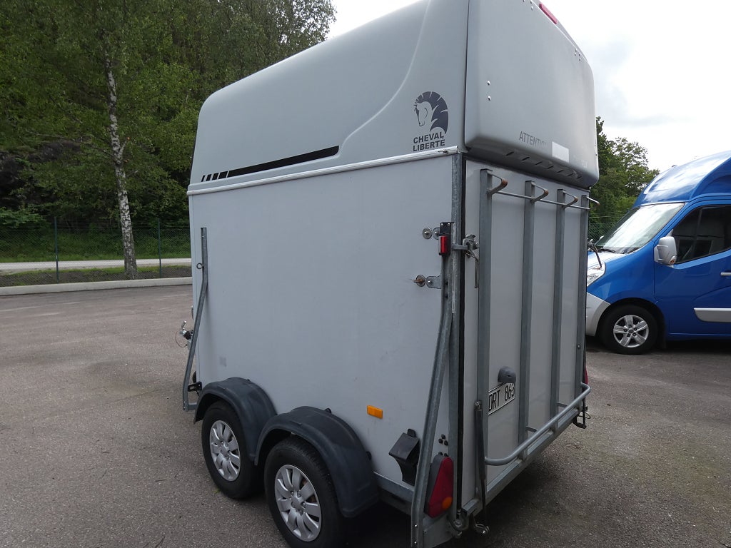 Cheval Liberte 2002XL