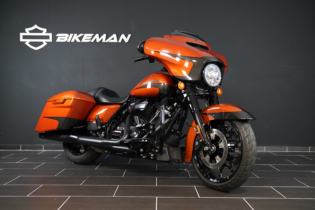 Harley-Davidson Street Glide Special Screamin' Eagle  