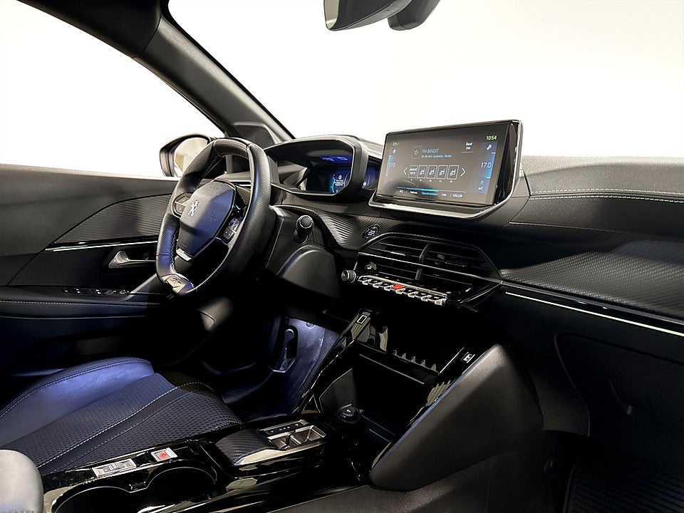Bild på Peugeot E-208 GT 50kWh 136hk Aut NAV B-KAMERA CARPLAY
