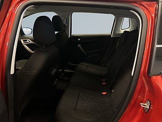 Peugeot 2008 1.6 BlueHDi Ny Bes/SoV-Däck/Värmare/Drag – bild 13