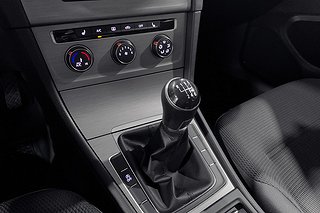 Halvkombi Volkswagen Golf 17 av 21