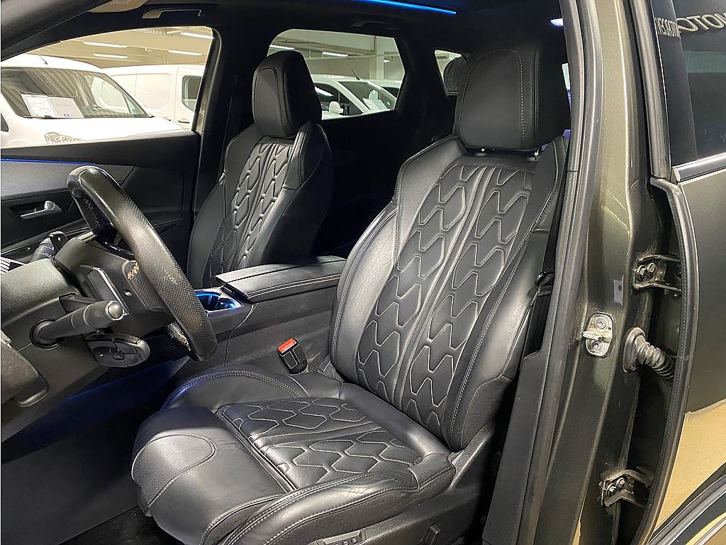 Bild på Peugeot 3008 GT 2.0 BHDi 180hk Aut - PANORAMA, SKINN