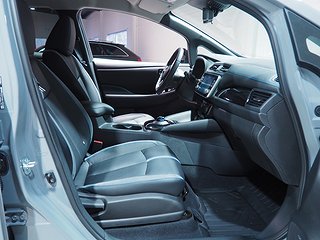 Halvkombi Nissan Leaf 4 av 20