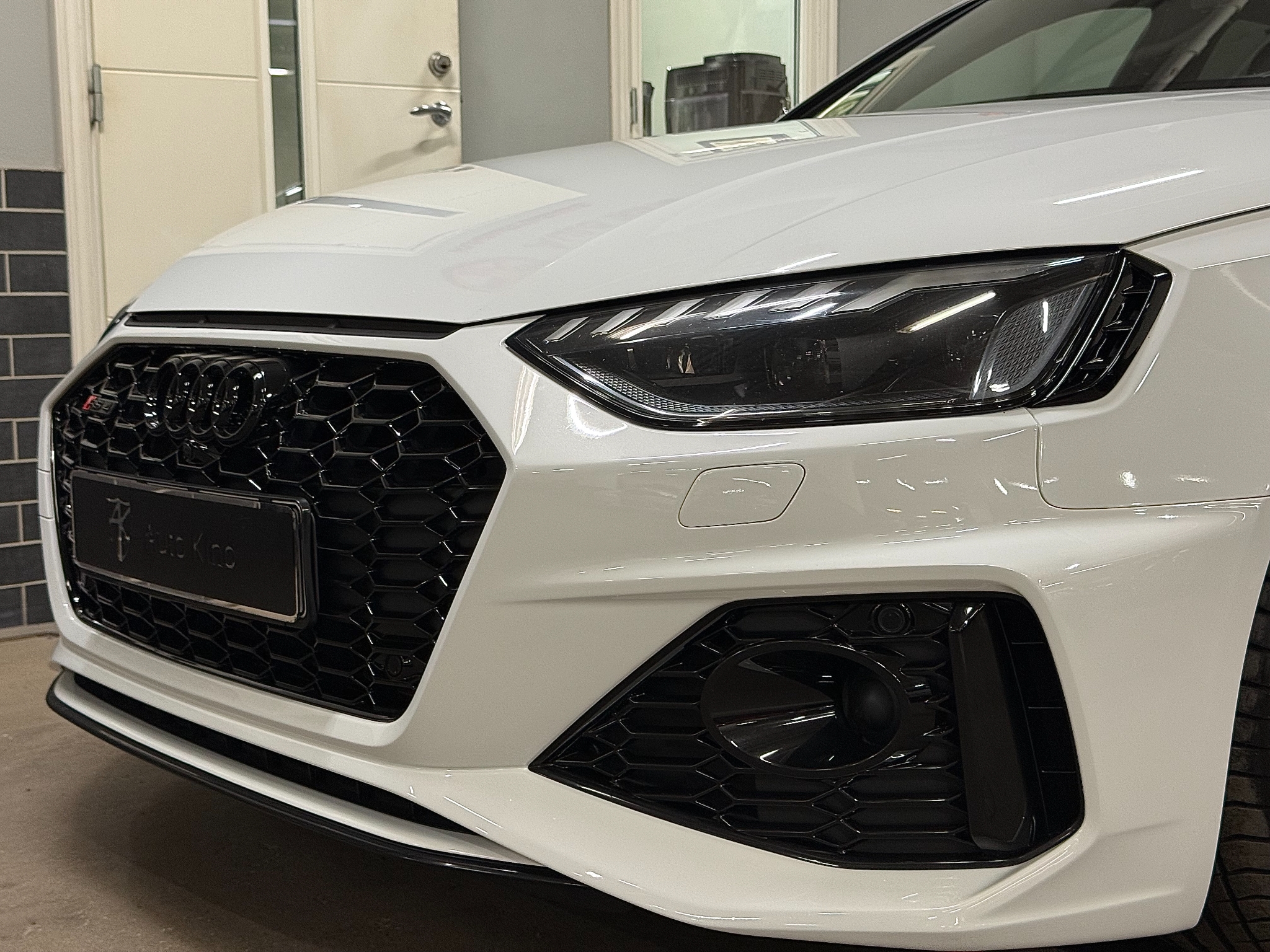 Audi RS4 2020, kuva 7/52