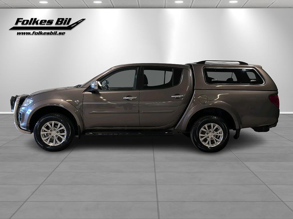 Mitsubishi L200 Dubbelhytt 2.5 4x4 178 hk kåpa Vhjul