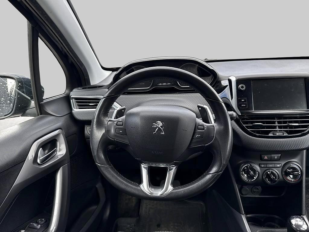 Peugeot 2008 2016 - miniatyr 9