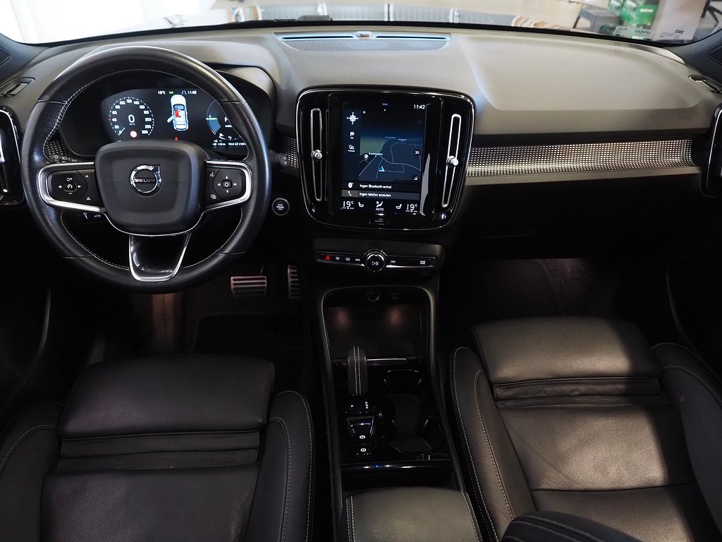 Volvo XC40 Recharge T5 262hk R-Design |Pano|Navi|Kamera| 2021