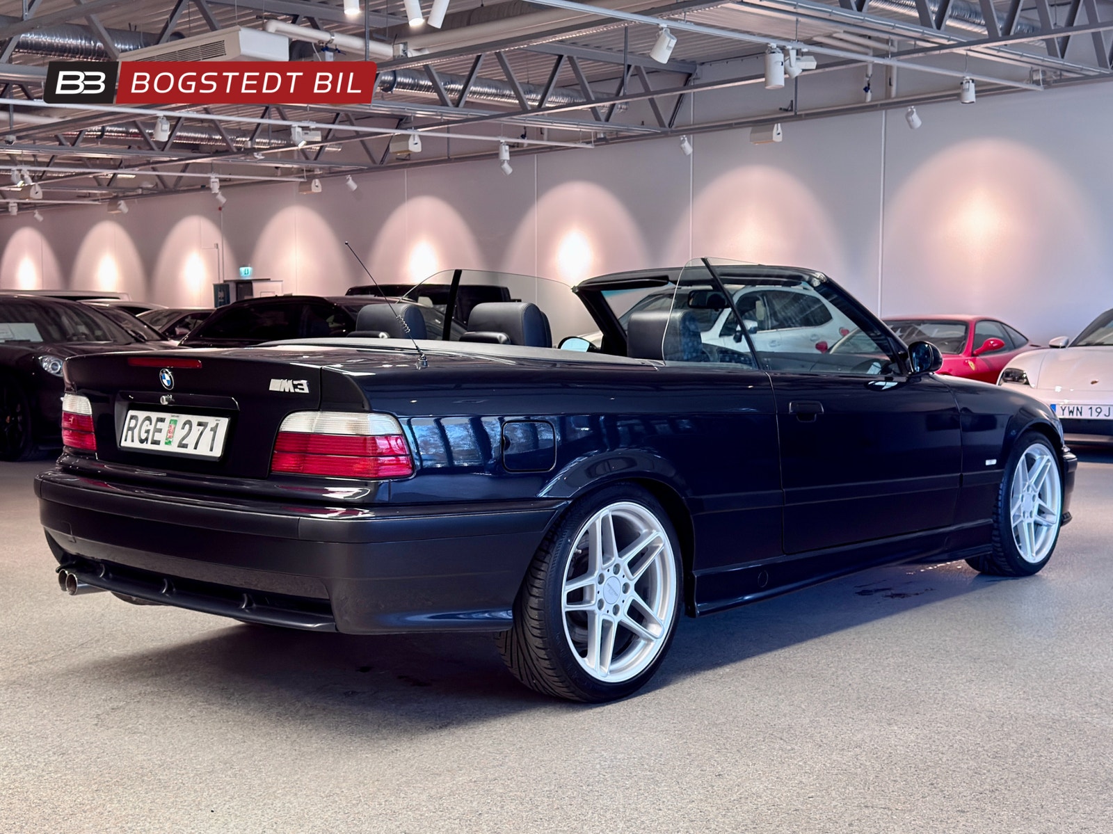 BMW M3 3.2 321hk Convertible | Fint skick | Fullt dokumenterad 2026 - miniatyr 8