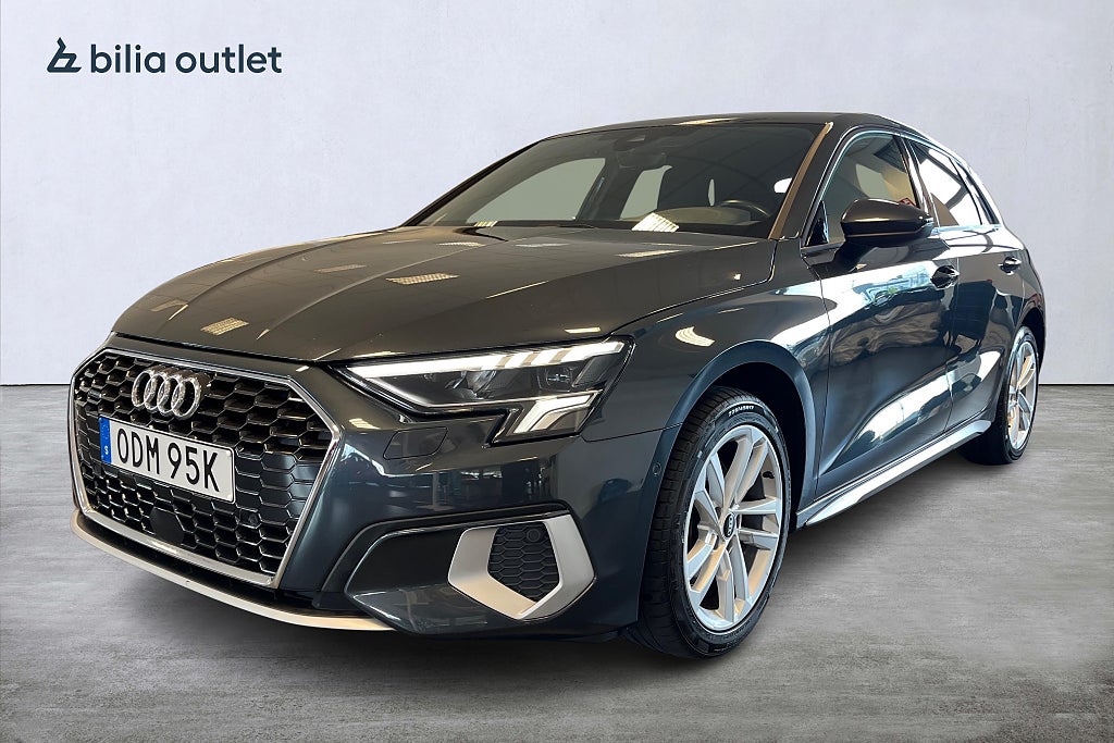 Audi A3 Sportback 40 TFSI Quattro Comfort 190hk Kamera Värmare