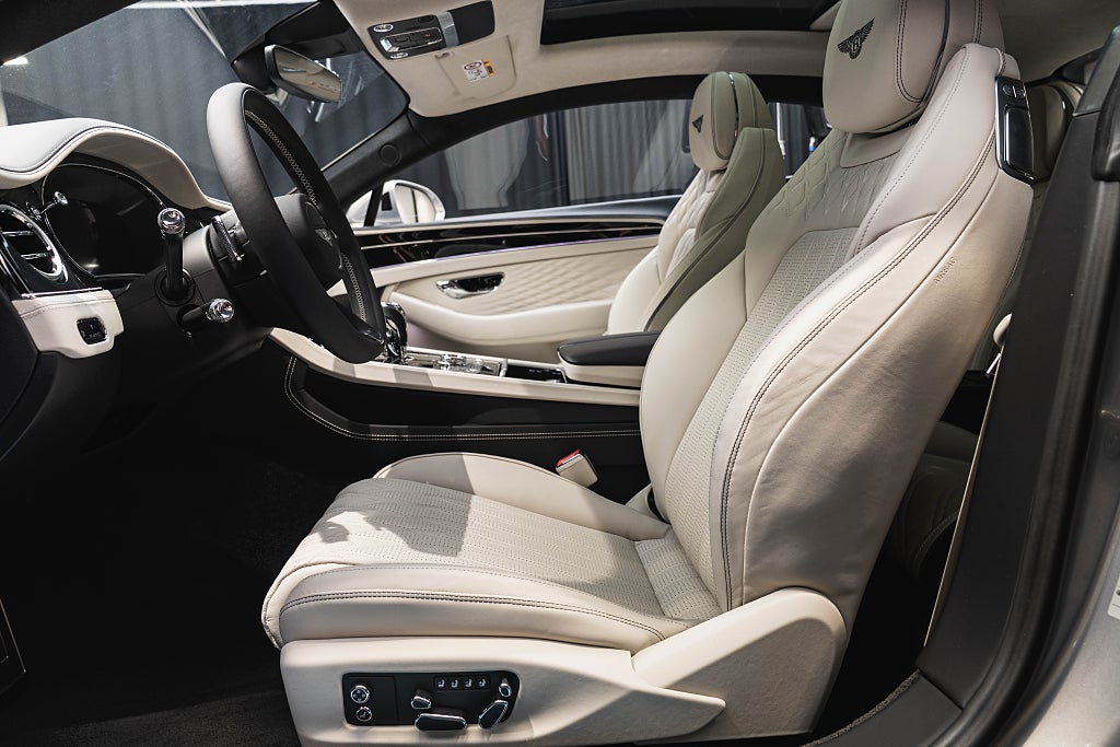 Gallery image 14 of 20