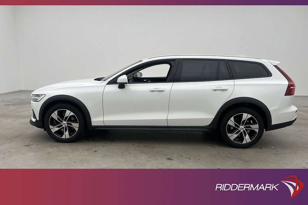 Volvo V60 Cross Country B4 197hk AWD Värmare Kamera VOC Navi