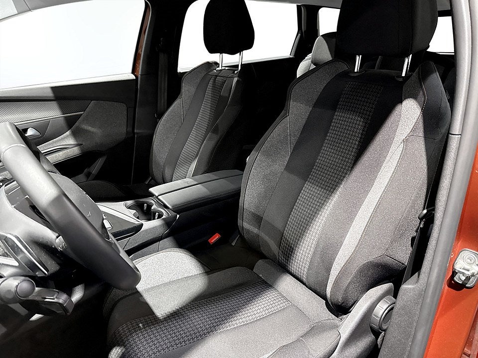Bild på Peugeot 5008 Active 1.2 PT 130hk Aut - 7-SITS, B-KAMERA