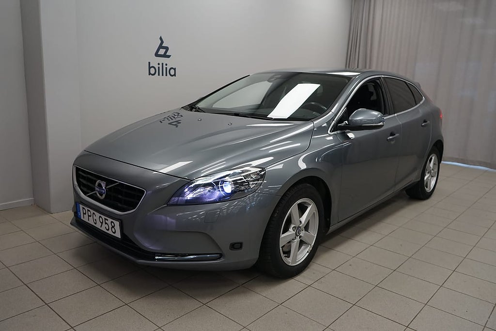 Volvo V40 T4 Momentum Business E
