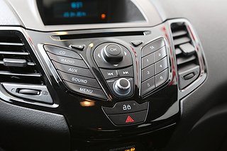 Halvkombi Ford Fiesta 18 av 22