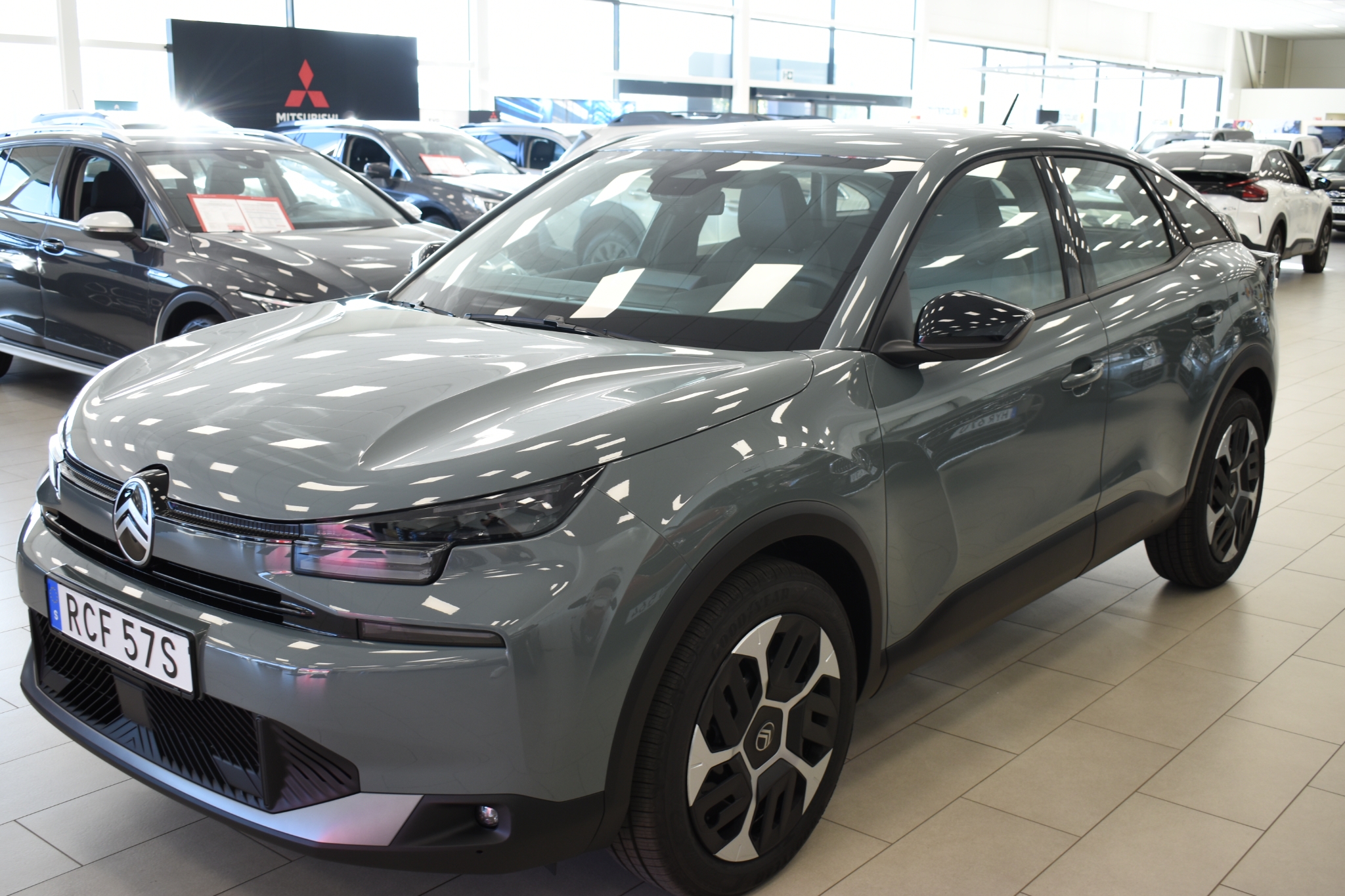 Citroen C4 PureTech Plus Automat 2025, bild 6/52