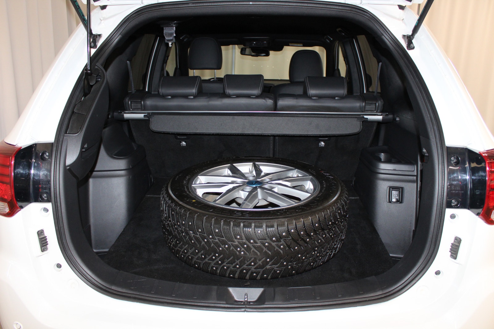 Mitsubishi Outlander PHEV 224hk Business X, 360 kamera, 7253 mil 2020 - miniatyr 16