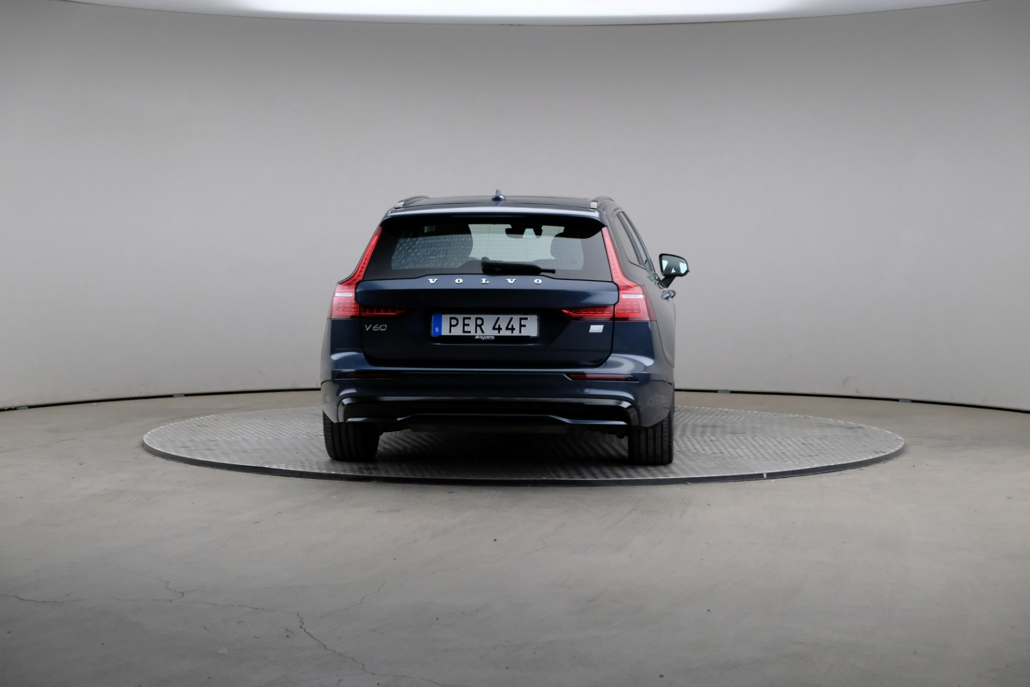 Volvo V60 2024, bild 2/10