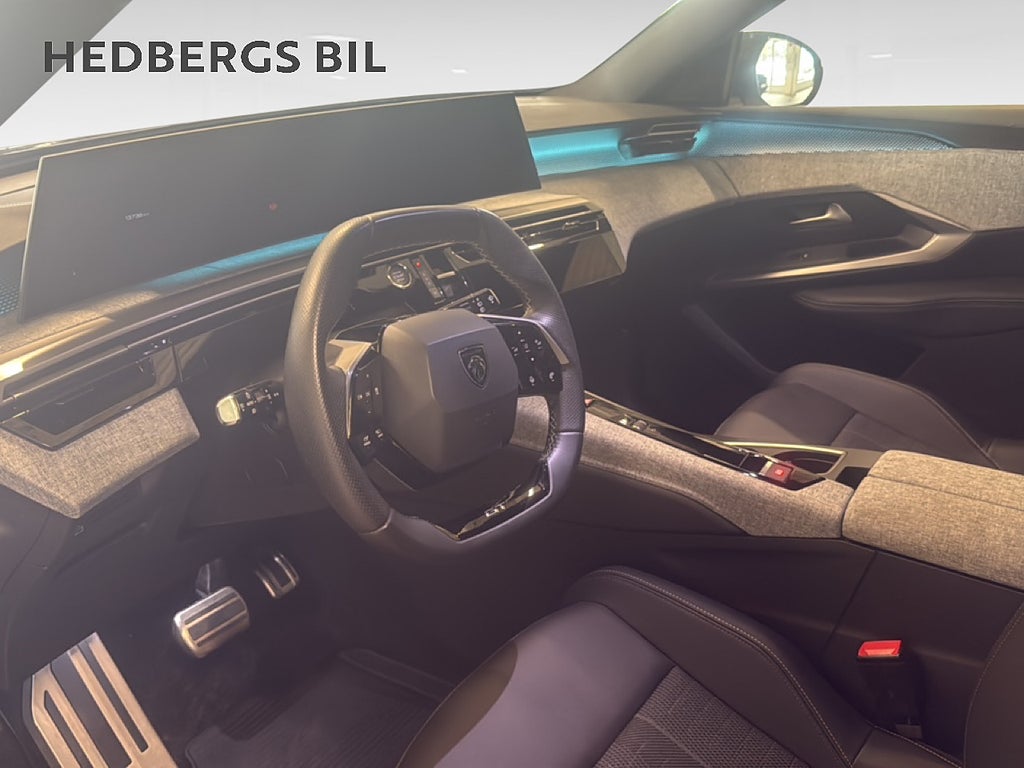 Peugeot 5008 Hybrid  1.2  145 HK  thumbnail