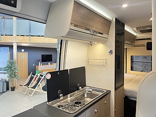 Husbil-halvintegrerad Adria TWIN 600 SP AXESS 15 av 25