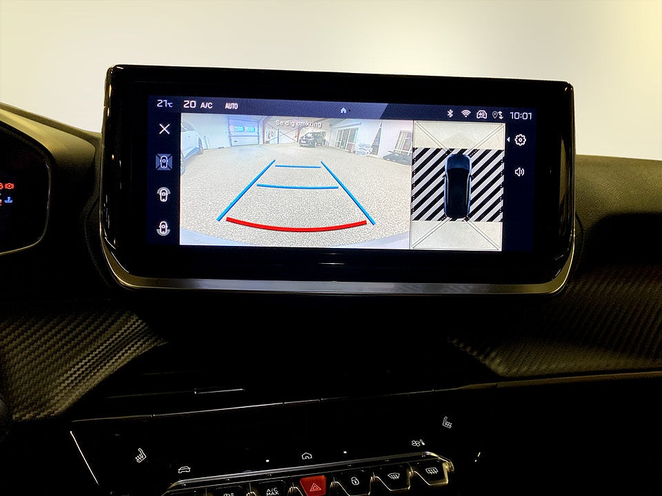 Bild på Peugeot 2008 Allure 1.2 PT 130hk B-KAMERA CARPLAY