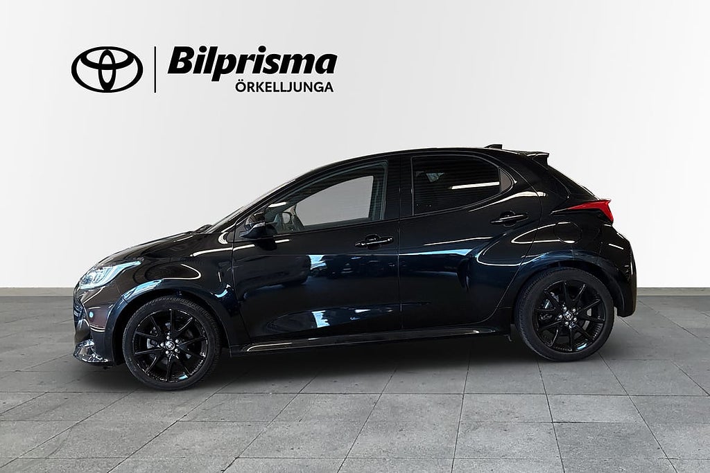 Toyota Yaris Style Säkerhetspaket Ink Nya V-hjul