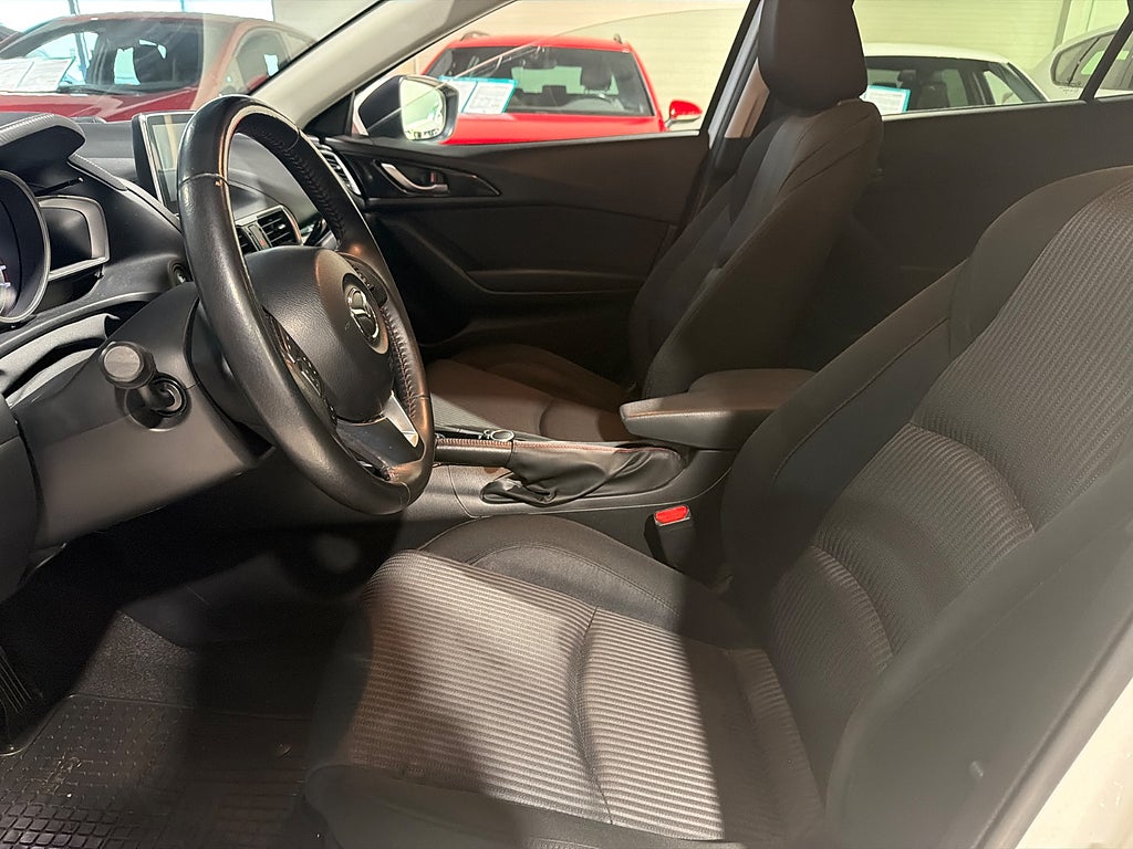 Mazda 3 2,2 DE SKYACTIV-D Vision 150hk Navi P-sensor Drag