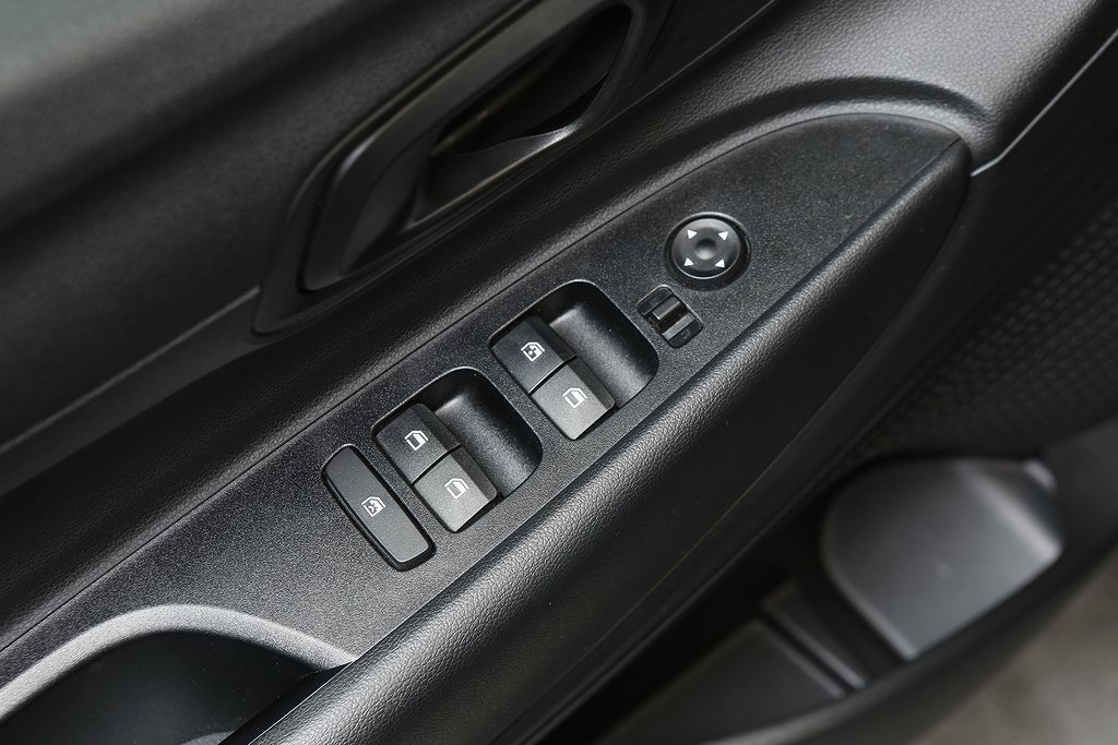 Hyundai i20 1,25 MPI 84hk Essential 5D Giltig Nybilsgaranti 2022