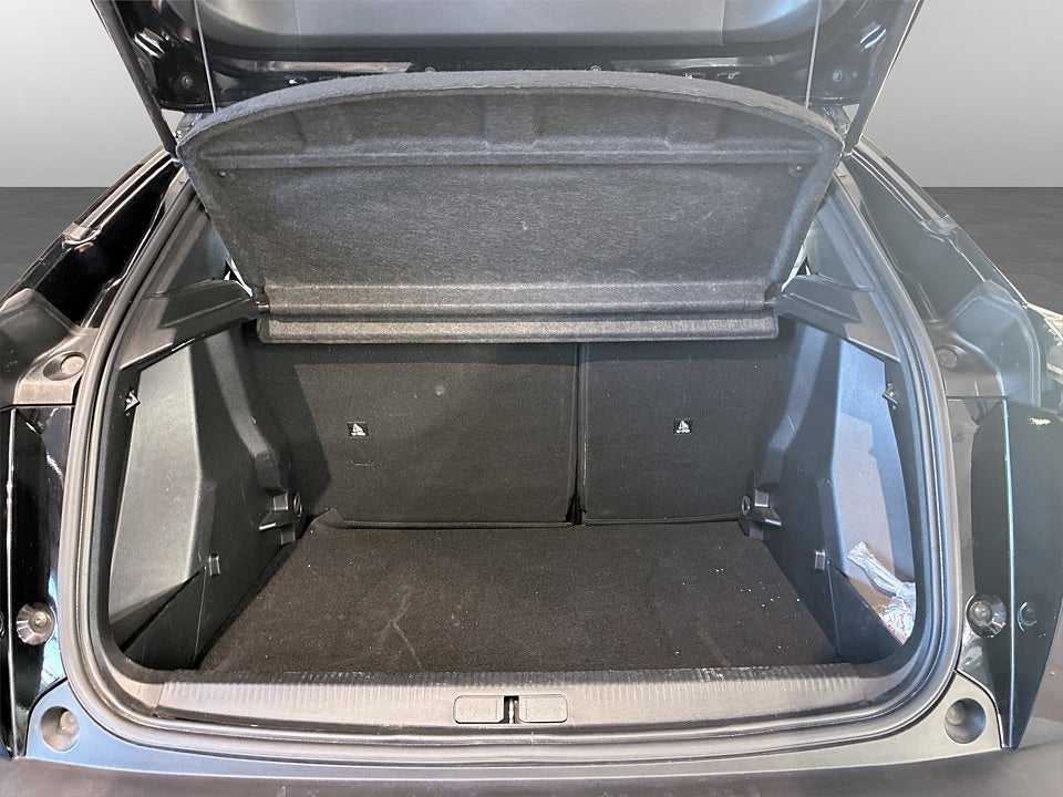 Bild på Peugeot 2008 Allure 1.2 PT 130hk B-KAMERA CARPLAY