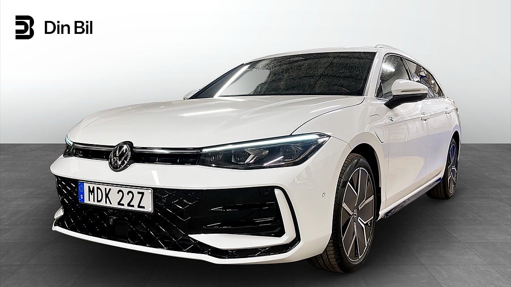 Volkswagen Passat VW Passat R-Line 1.5 TSI eHybrid 272 hk DSG / Drag