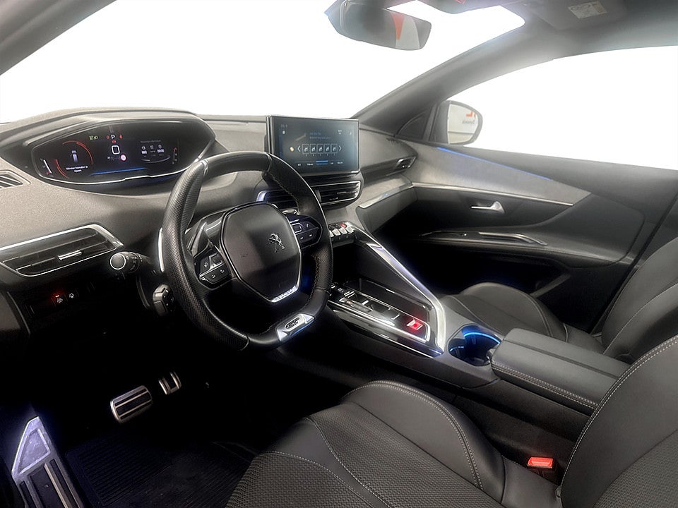 Bild på Peugeot 5008 GT 1.2 PT 130hk Aut 7-SITS B-KAMERA CARPLAY