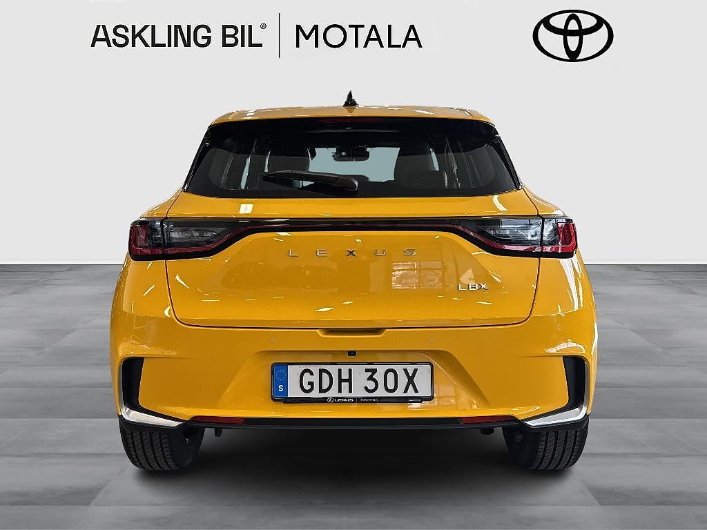 Lexus LBX 2025 - miniatyr 5