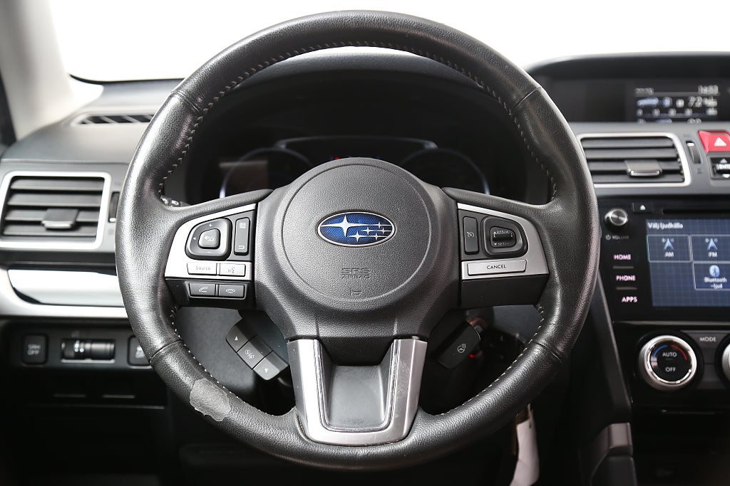 Subaru Forester 2,0D XS 147hk AWD Aut Läder Extraljus Motorv Drag 2016